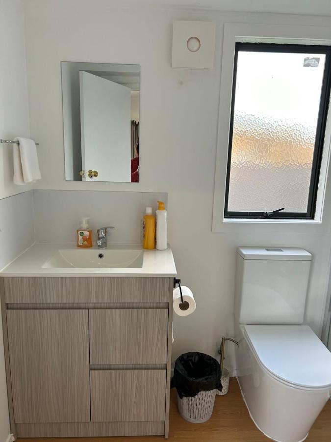 Holiday Room In Chartwell Хамилтън Екстериор снимка